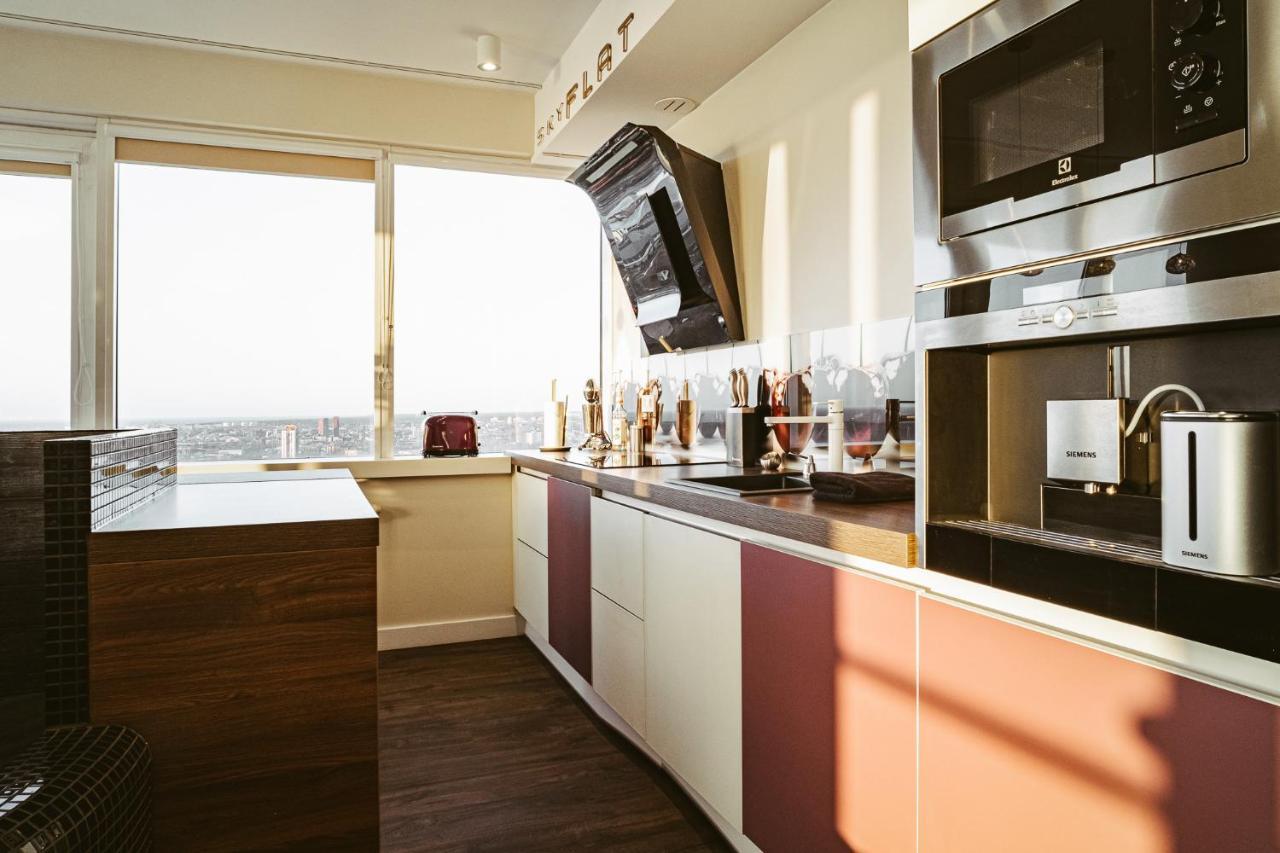 Appartamento Sky Flat Jacuzzi 27 Floor Klaipėda Esterno foto